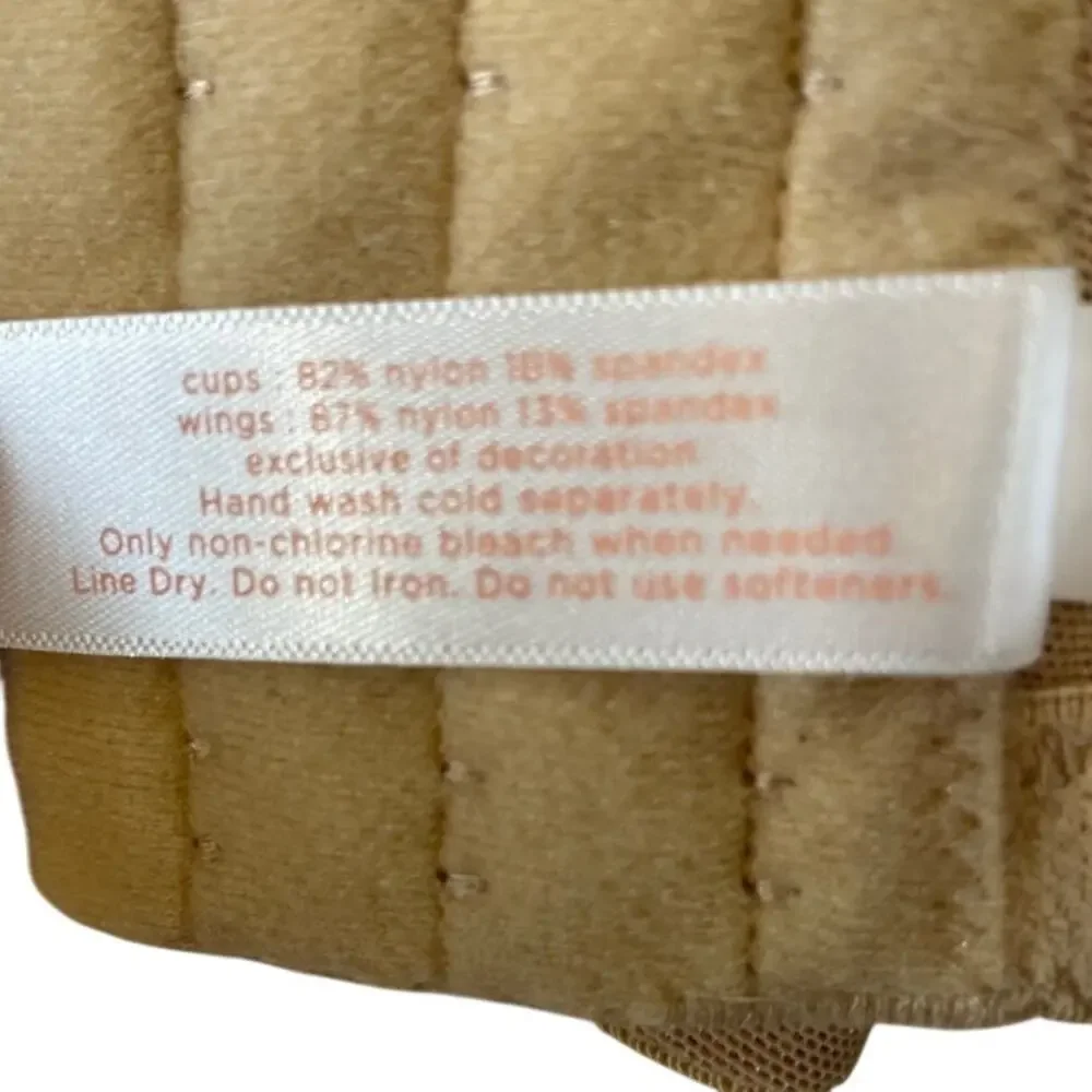 Cacique women's "Cool Bliss" bra with underwire in beige. - Picture 6 of 10